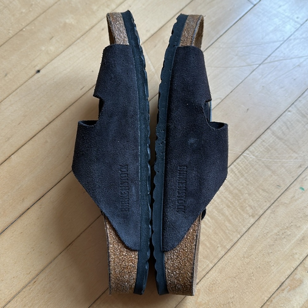 Birkenstock • Brown Suede Sandals Size 7 or 38 Narrow - Picture 10 of 10